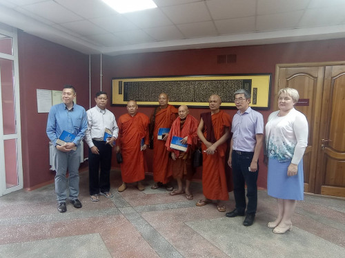 Делегация Мьянмы посетила ЦВРК ИМБТ СР РАН